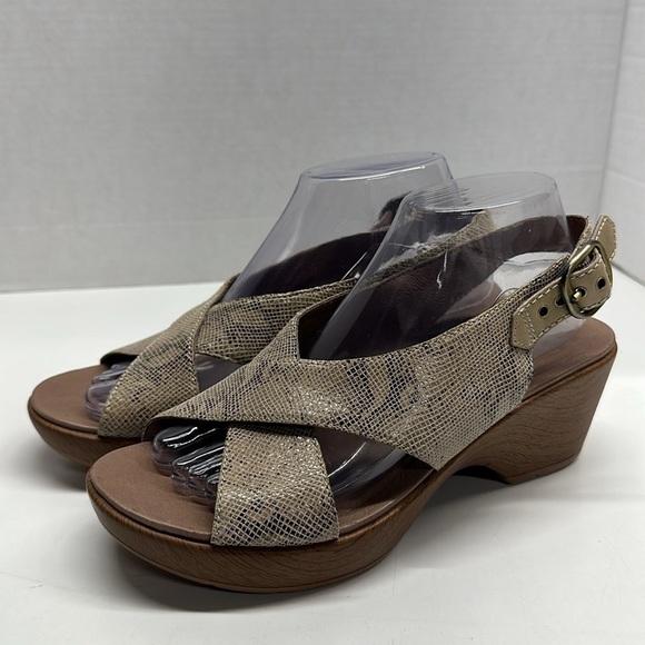 Dansko Jacinda Slingback Crossover Sandals Shoes Snake Print Tan Brown EU 40 10 - Picture 4 of 11